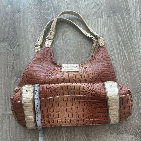 Lucidity faux crocodile purse - Picture 2 of 6